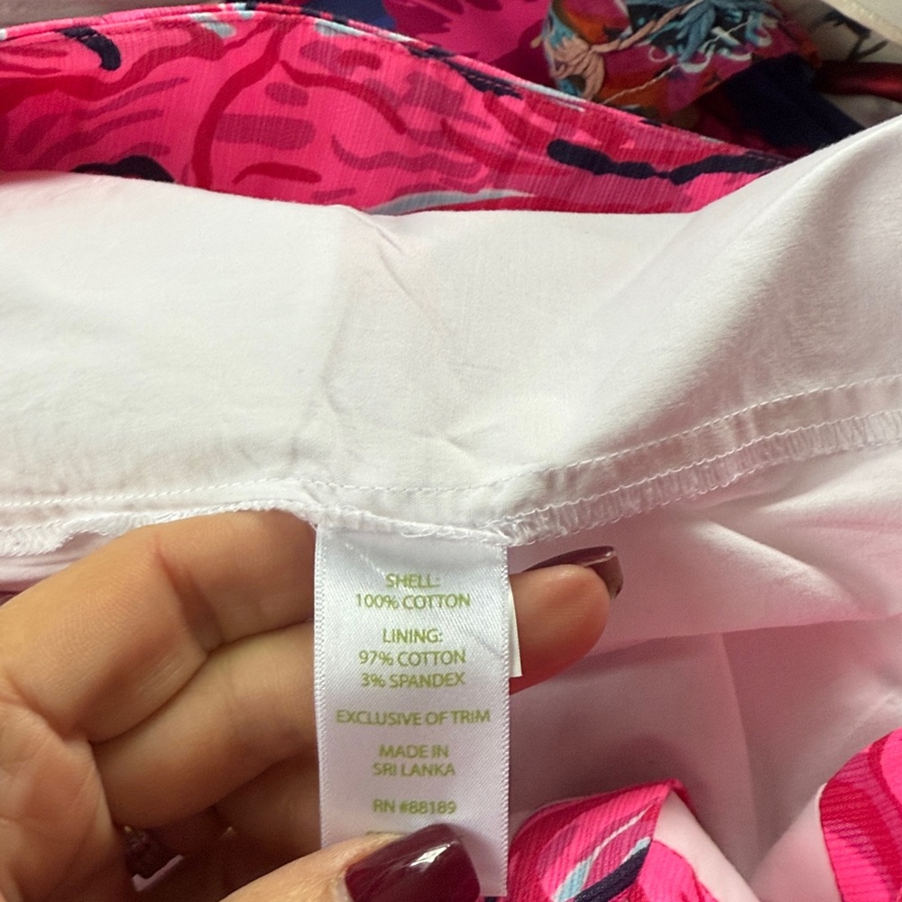Lilly Pulitzer Vibrant Pink Floral golf skort - Picture 4 of 5